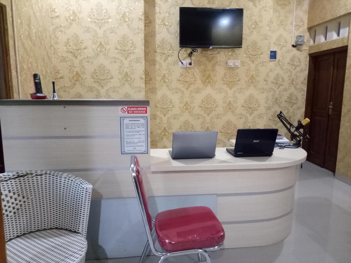 Wisma Andali Syariah Near Rsud Cideres Majalengka Kültér fotó