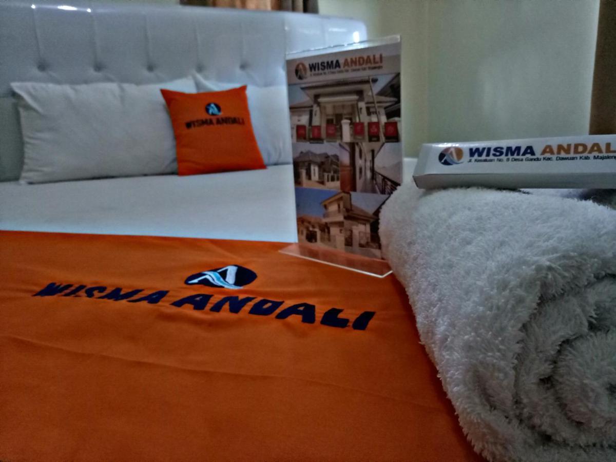 Wisma Andali Syariah Near Rsud Cideres Majalengka Kültér fotó