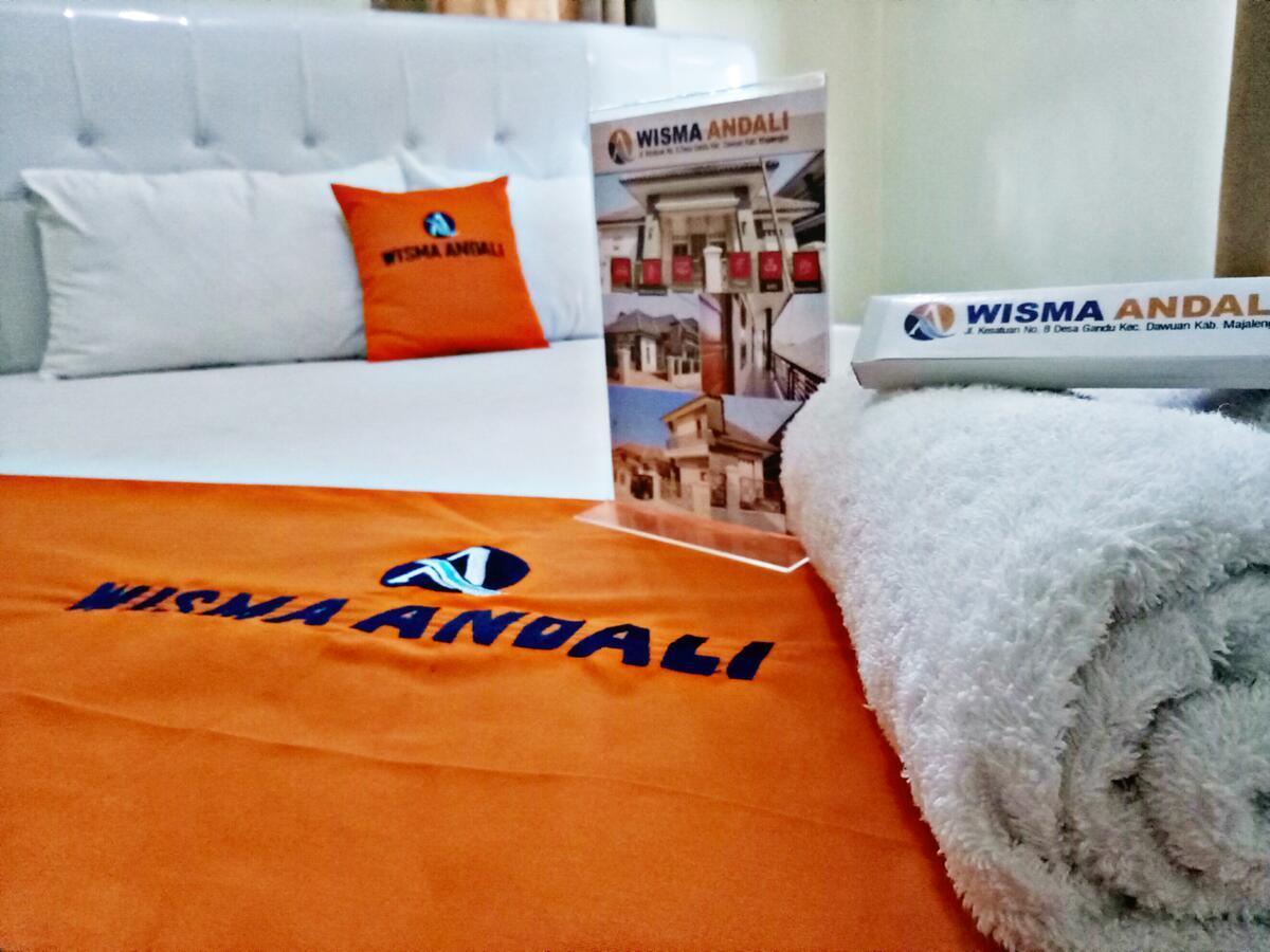 Wisma Andali Syariah Near Rsud Cideres Majalengka Kültér fotó